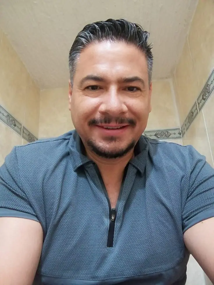 Andrés R.